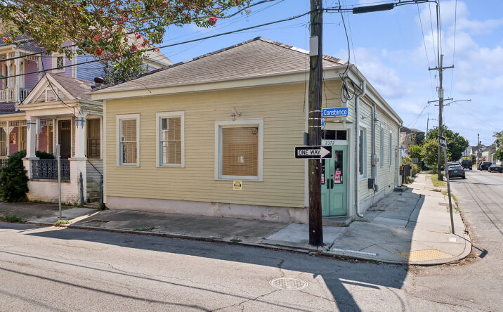 Pictures of Retail property located at 2372 Constance St, New Orleans, LA 70130 for lease - image #1