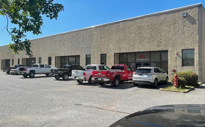 Pictures of Industrial property located at 1562 2 Pl, Memphis, TN 38116 for lease - image #1