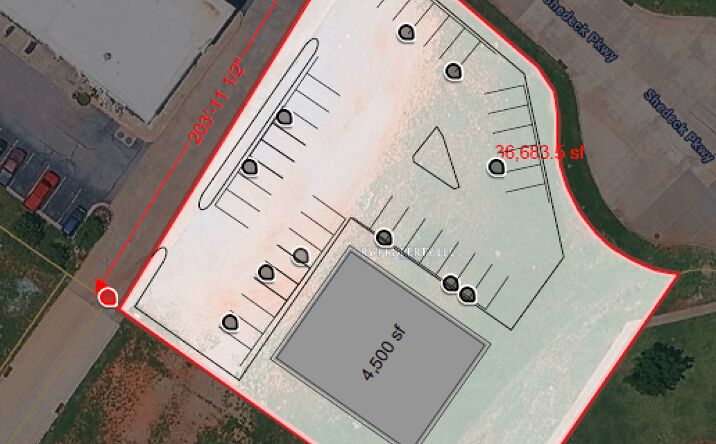 Pictures of Land property located at 520 Shedeck Pkwy, Yukon, OK 73099 for lease - image #1
