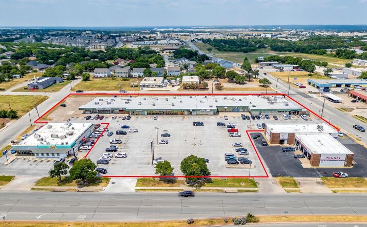 Pictures of Retail property located at 7900 Camp Bowie W Blvd, Fort Worth, TX 76116 for lease - image #1