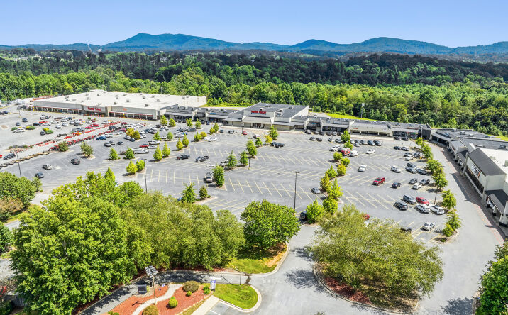 Pictures of Retail, Industrial property located at 1247 Burkemont Ave, Morganton, NC 28655 for lease - image #1