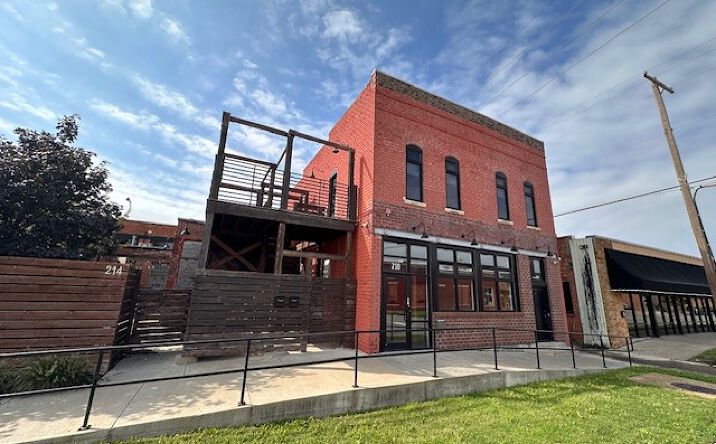 Pictures of Office property located at 210 E Walnut St, Salina, KS 67401 for lease - image #1
