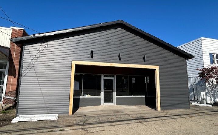 Pictures of Retail, Office property located at 3406 W Lake Rd, Erie, PA 16505 for lease - image #1
