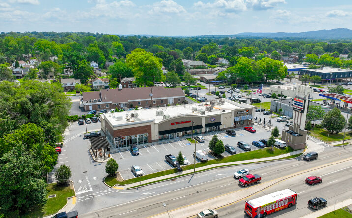 Pictures of Retail property located at 25 N 32nd St, Camp Hill, PA 17011 for lease - image #1