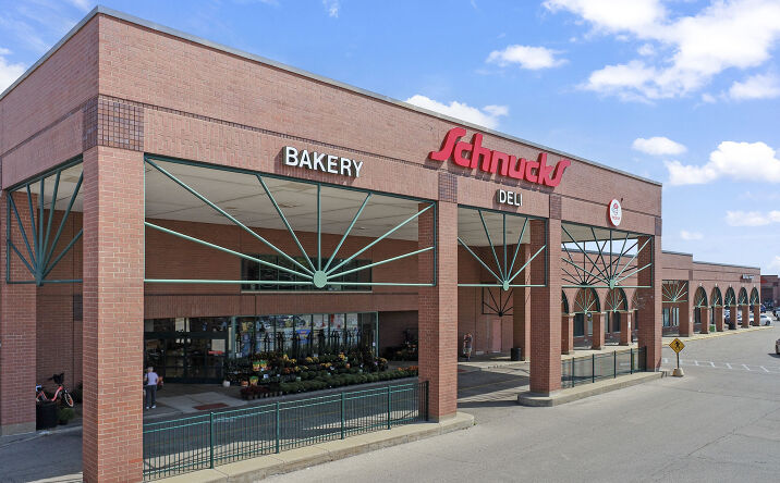 Pictures of Retail property located at 4860 Hononegah Rd, Roscoe, IL 61073 for lease - image #1