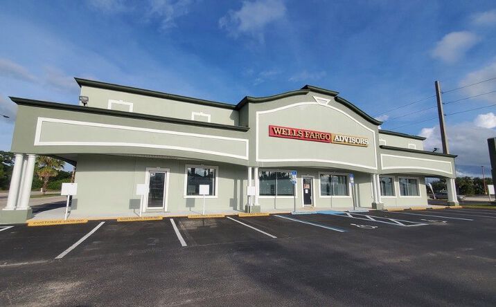 Pictures of Office property located at 262 E Merritt Island Cswy, Merritt Island, FL 32952 for lease - image #1