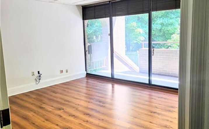 Pictures of Office property located at 1549 Clairmont Road Unit 208, Decatur, GA 30033 for lease - image #1