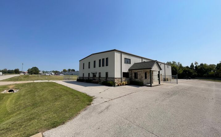 Pictures of Industrial property located at 10105 Hedden Rd, Evansville, IN 47725 for lease - image #1