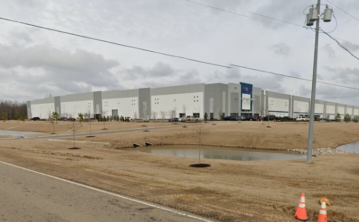 Pictures of Industrial property located at 817 Gateway Global Dr, Byhalia, MS 38611 for lease - image #1