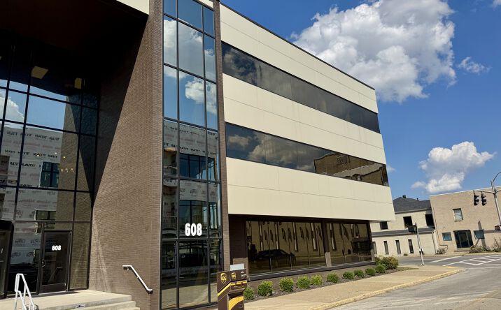 Pictures of Office property located at 608 Frederica St, Owensboro, KY 42301 for lease - image #1
