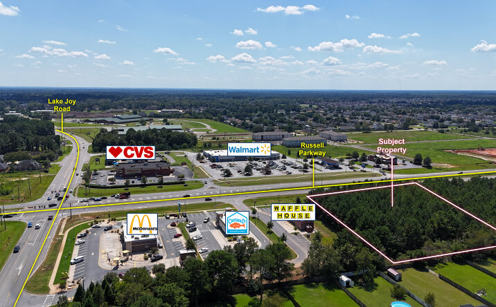 Pictures of Retail, Office, Restaurant property located at 3010 Russell Pkwy, Warner Robins, GA 31088 for lease - image #1