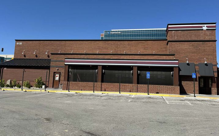 Pictures of Retail, Restaurant property located at 8135 Dale Ave, Richmond Heights, MO 63117 for lease - image #1