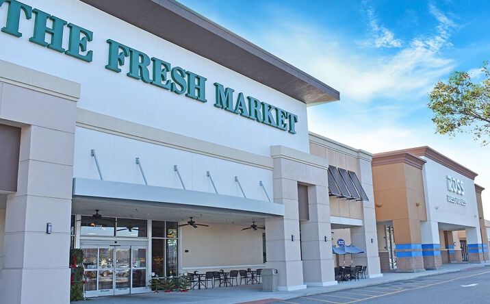 Pictures of Retail property located at 3697 Lake Emma Rd, Lake Mary, FL 32746 for lease - image #1