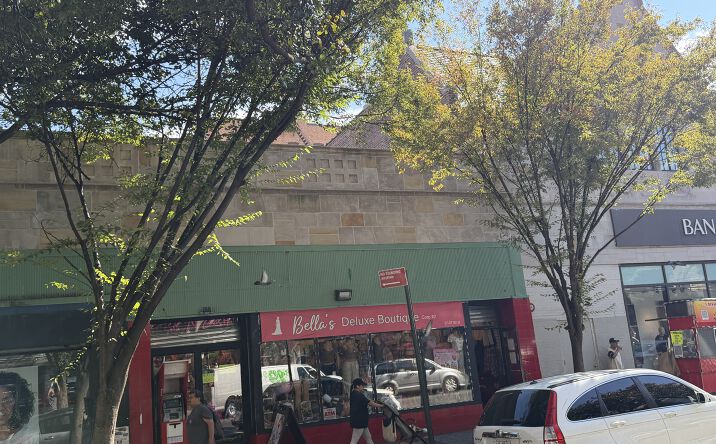 Pictures of Retail, Office, Restaurant property located at 37-07 82nd St, jackson heights, NY 11372 for lease - image #1