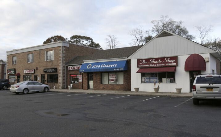 Pictures of Office property located at 149 Veterans Memorial Hwy, Commack, NY 11725 for lease - image #1
