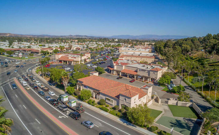 Pictures of Retail property located at 3815 Mission Ave, Oceanside, CA 92058 for lease - image #1