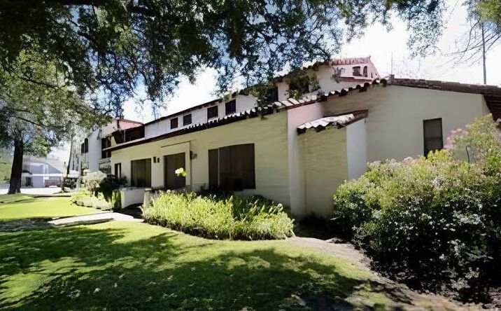 Pictures of Retail property located at 690 E Orange Grove Blvd, Pasadena, CA 91104 for lease - image #1