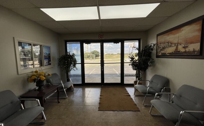 Pictures of Office property located at 3918 Naco Perrin Blvd, San Antonio, TX 78217 for lease - image #1