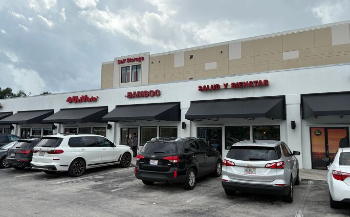 Pictures of Retail property located at 7110-7162 Stirling Rd, Hollywood, FL 33024 for lease - image #1