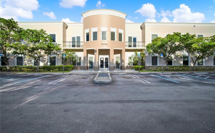 Pictures of Office property located at 13595 SW 134th Ave, Miami, FL 33186 for lease - image #1