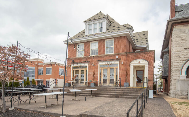 Pictures of Retail property located at 4239 Lindell Blvd, St. Louis, MO 63108 for lease - image #1