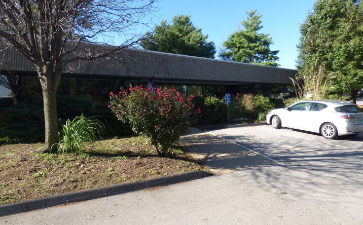 Pictures of Office, Industrial property located at 27 Hollenberg Ct, Bridgeton, MO 63044 for lease - image #1