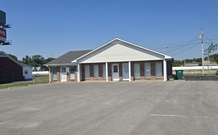 Pictures of Retail, Office property located at 76 Federal Dr, Jackson, TN 38305 for lease - image #1