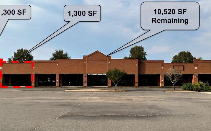 Pictures of Retail property located at 2906 Goodman Rd W, Horn Lake, MS 38637 for lease - image #1