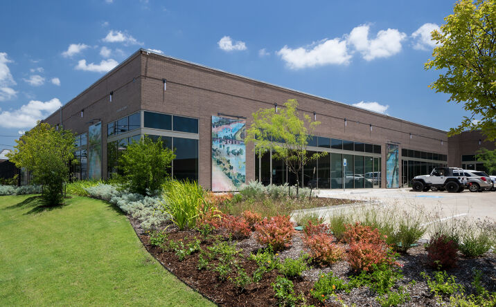 Pictures of Retail, Office, Industrial property located at 2025 Irving Blvd, Dallas, TX 75207 for lease - image #1