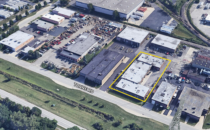 Pictures of Industrial property located at 1427 Tonne Rd, Elk Grove Village, IL 60007 for lease - image #1