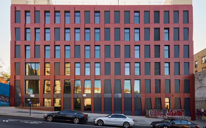 Pictures of Office property located at 200 W Tremont Ave, Bronx, NY 10453 for lease - image #1
