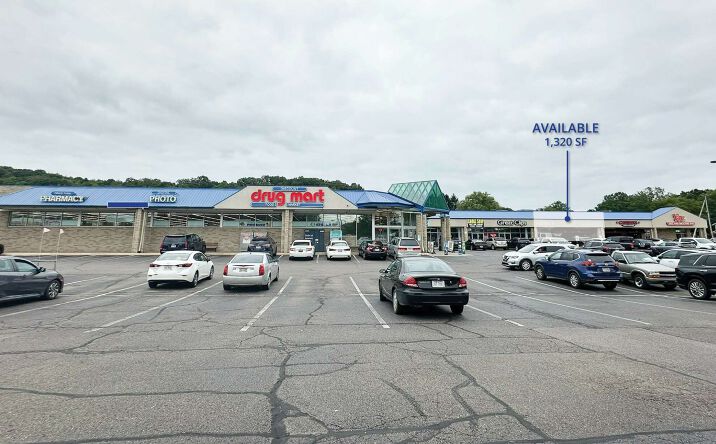 Pictures of Retail, Office property located at 3001-3015 N Wooster Ave, Dover, OH 44622 for lease - image #1