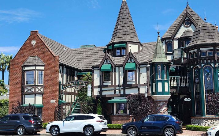 Pictures of Office property located at 13749 Riverside Dr, Sherman Oaks, CA 91423 for lease - image #1