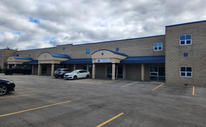 Pictures of Office, Industrial property located at 1833 Executive Dr, Oconomowoc, WI 53066 for lease - image #1