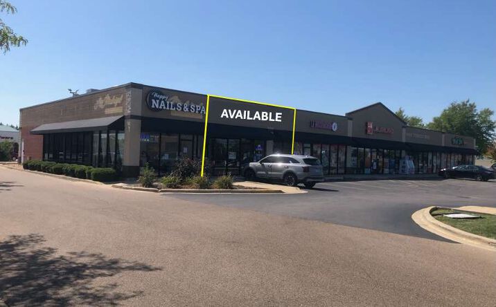 Pictures of Retail property located at 2150 W Galena Blvd, Aurora, IL 60506 for lease - image #1