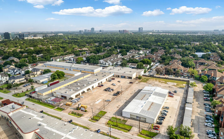 Pictures of Industrial property located at 12654 – 12674  Goar Rd, Houston, TX 77077 for lease - image #1