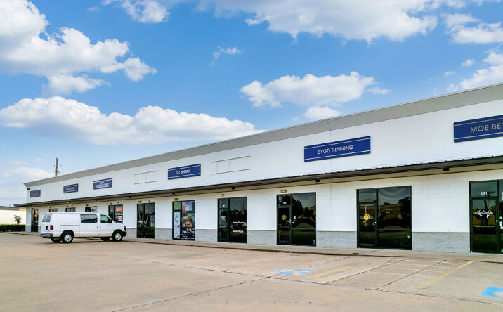 Pictures of Industrial property located at 21414 Julie Marie Ln, Katy, TX 77449 for lease - image #1