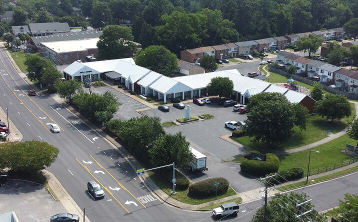 Pictures of Retail property located at 1608 Pleasure House Rd, Virginia Beach, VA 23455 for lease - image #1