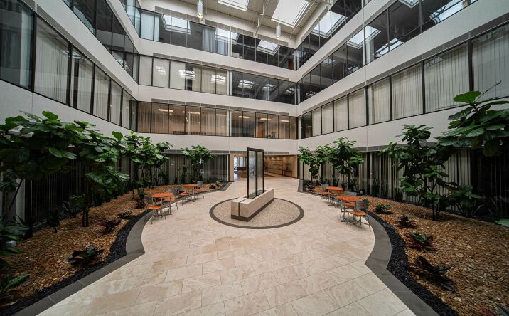 Pictures of Office property located at 17187 N Laurel Park Dr, Livonia, MI 48152 for lease - image #1