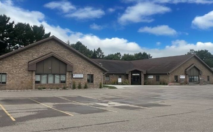 Pictures of Office property located at 854 Washington Ave, Holland, MI 49423 for lease - image #1