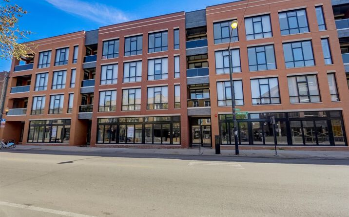 Pictures of Restaurant, Retail property located at 3101 N Milwaukee Avenue, Chicago, IL 60647 for lease - image #1