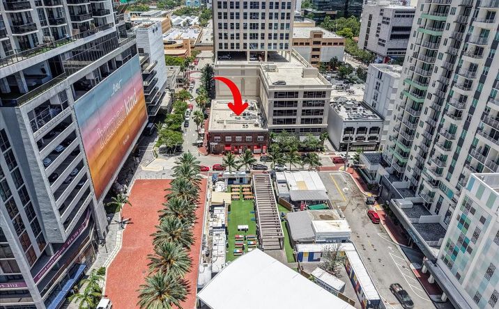 Pictures of Office, Retail, Industrial property located at 21 W Las Olas Boulevard, Fort Lauderdale, FL 33301 for lease - image #1