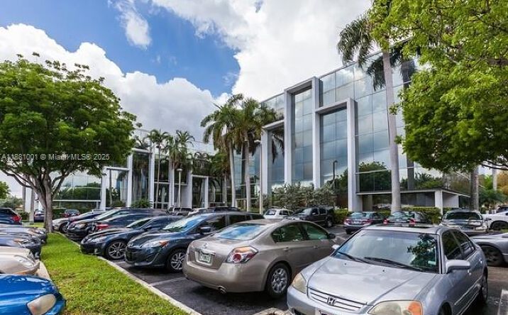Pictures of Office property located at 16855 NE 2 AVE # N104, North Miami Beach, FL 33162 for lease - image #1
