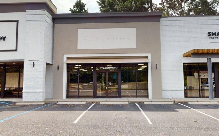 Pictures of Retail property located at 440 Old Trolley Road Ste F, Summerville, SC 29485 for lease - image #1