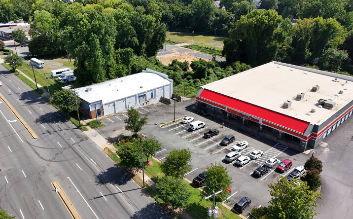 Pictures of Retail, Office, Industrial property located at 2325 Freedom Dr, Charlotte, NC 28208 for lease - image #1