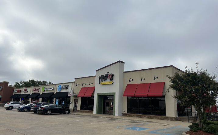 Pictures of Retail property located at 1040 US 49, Richland, MS 39218 for lease - image #1