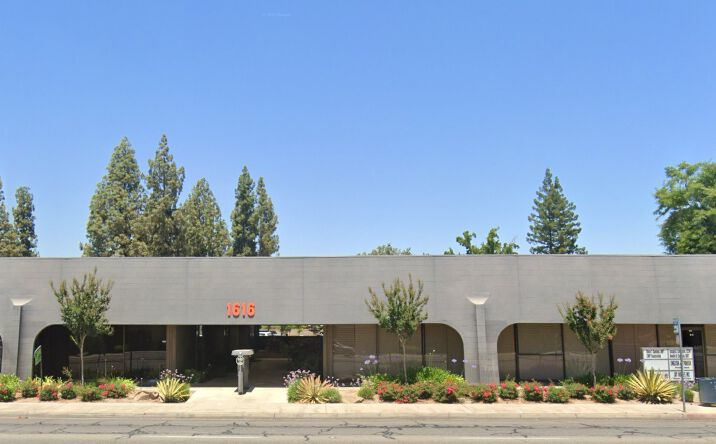 Pictures of Office property located at 1616 W Shaw Ave, Fresno, CA 93711 for lease - image #1