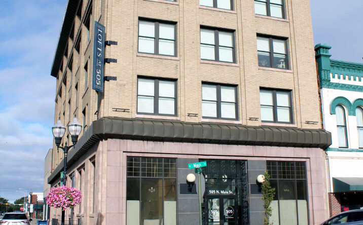 Pictures of Retail, Office, Restaurant property located at 505 N Main St, Fremont, NE 68025 for lease - image #1