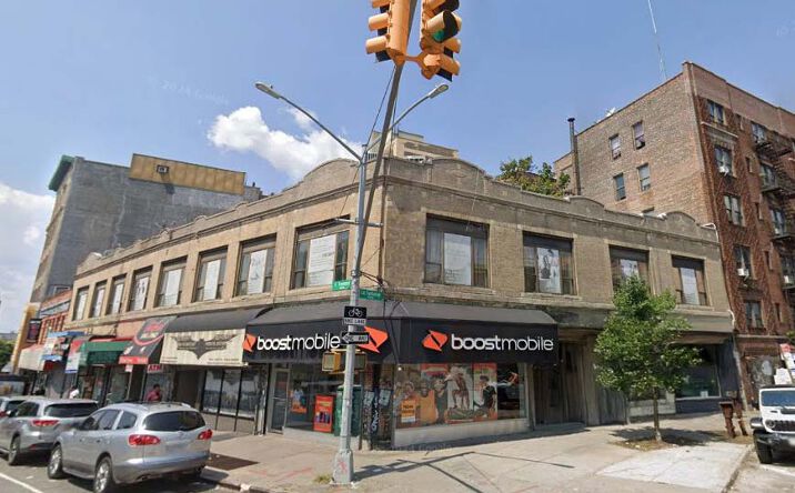 Pictures of Retail property located at 563 E Tremont Ave, New York, NY 10457 for lease - image #1