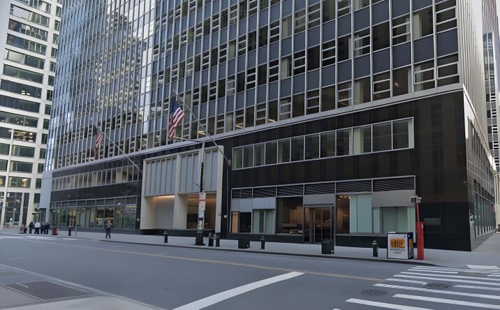 Pictures of Retail property located at 110 Maiden Ln, New York, NY 10005 for lease - image #1